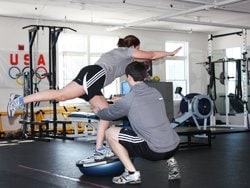 isport trainer working on balance